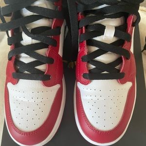 Air Jordan 1 Mid (GS)